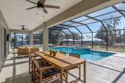 Villa Bennett: NEW 4-bedroom with pool & spa