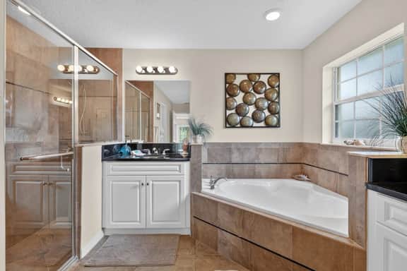 Villa Corthouts: Luxury home close to bike trail!